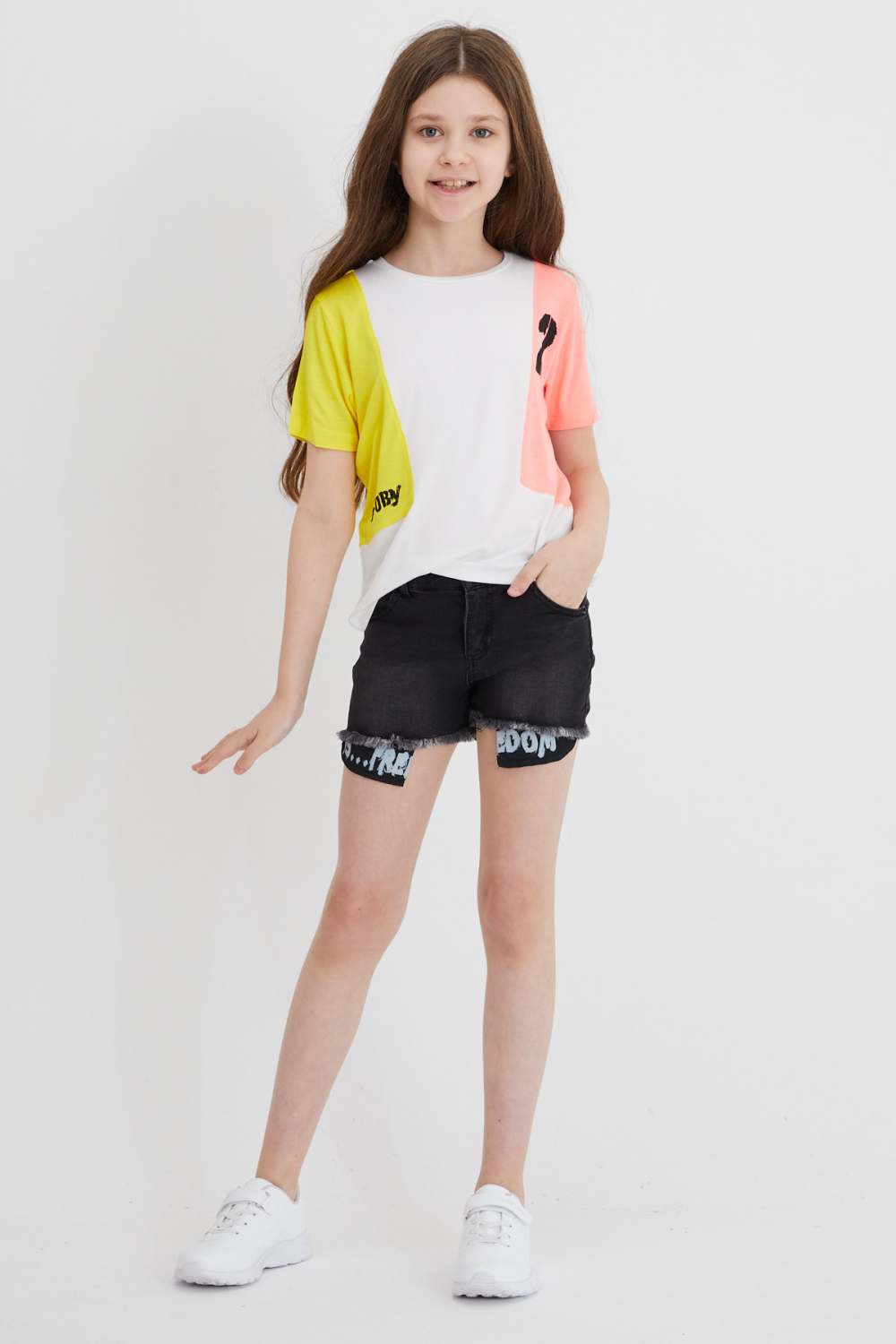 ÇİKOBY NEON RENKLİ BEYAZ TSHİRT+SİYAH KOT ŞORT KIZ ÇICUK KOMBİN